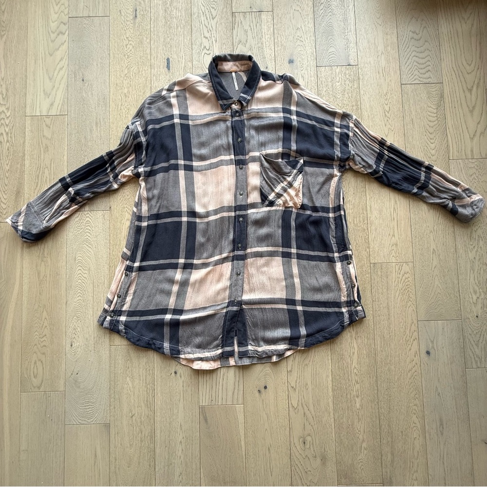 Free People Navy and Blush Plaid Button-Down Shirt Size M